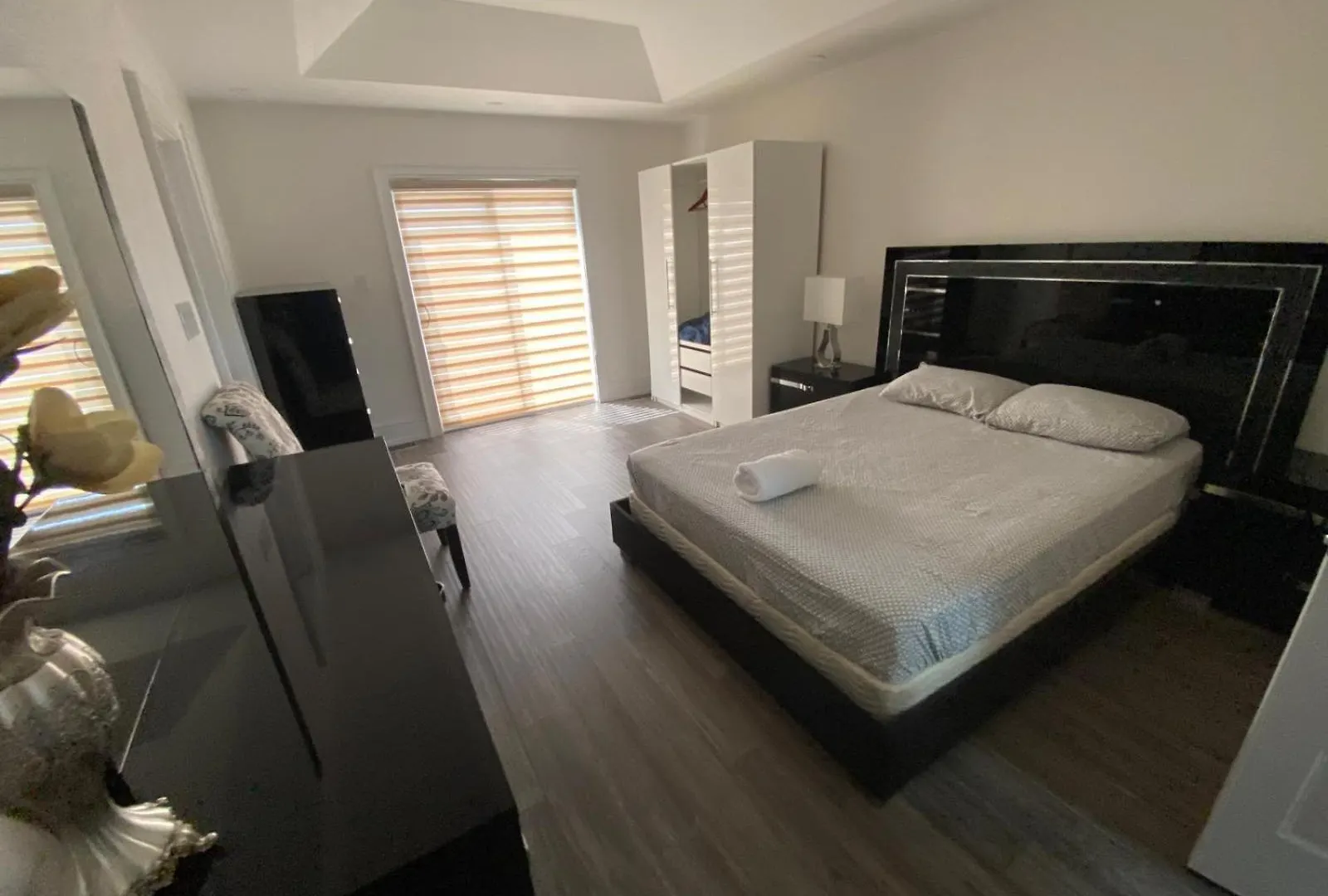 Cozy House Near Danforth Toronto